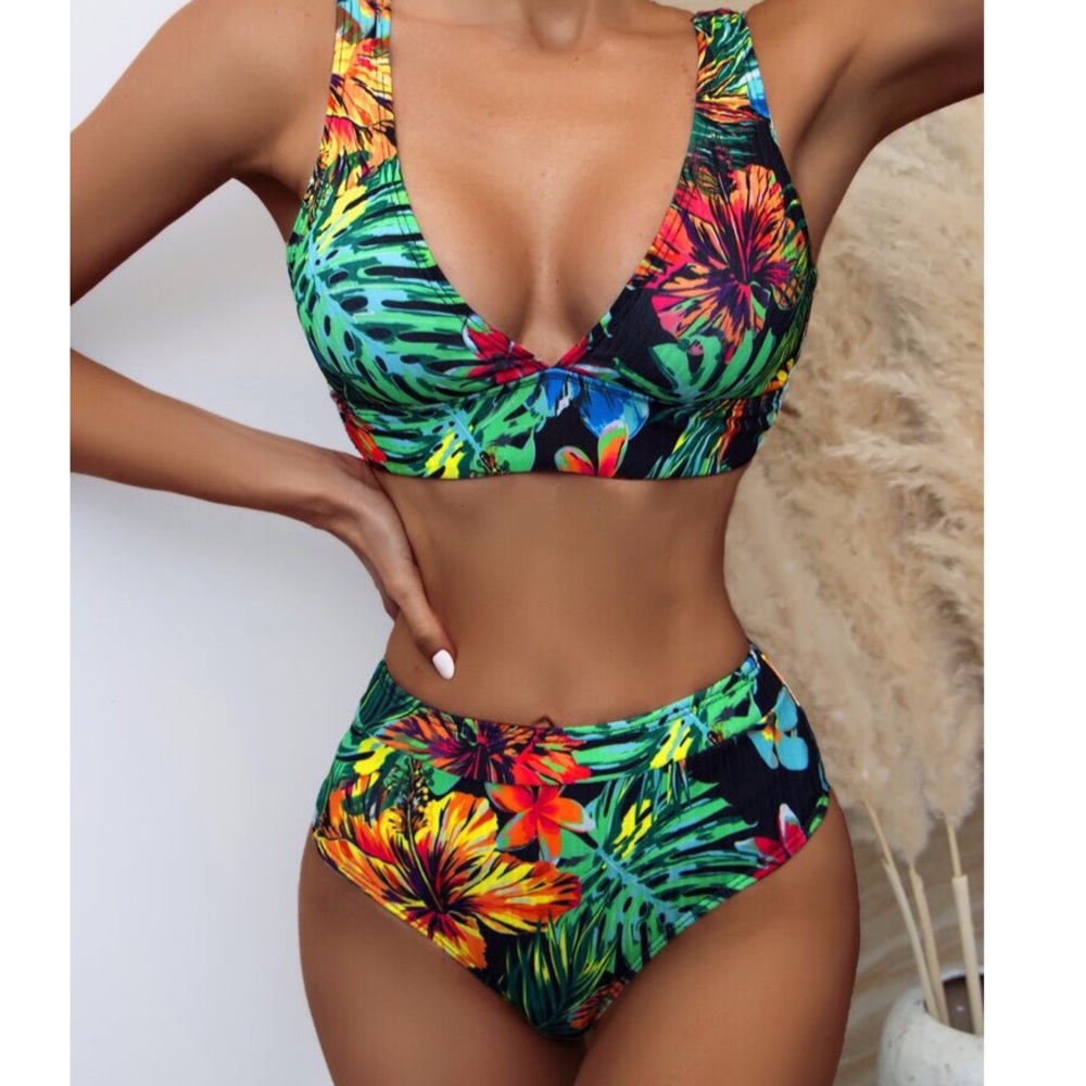Tropical Floral Bikini Swimsuit NWT - XL